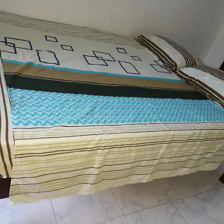 Ninan Rooms For Rent
